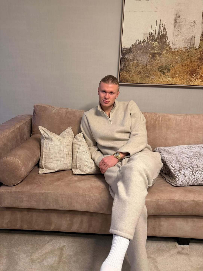 天天盈球APP-哈兰德社交媒体发文引关注|英超联赛|足球|埃尔林-哈兰德_新浪体育_新浪新闻