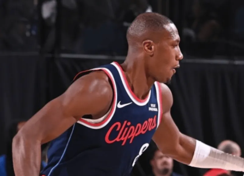 天天盈球-伦纳德：邓恩应入选最佳防守阵容一阵，他值得这个认可