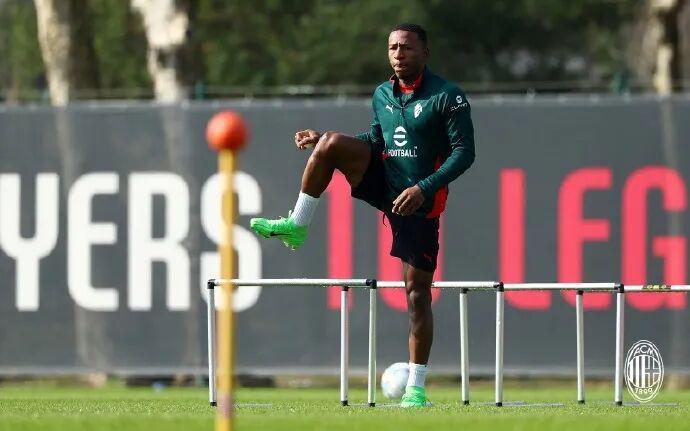 天天盈球官网-瑞天空丨米兰愿听取对埃斯图皮尼安的报价